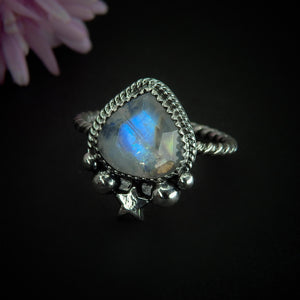 Faceted Moonstone Ring - Size 10 - Sterling Silver - Rainbow Moonstone Jewelry - Flashy Moonstone Jewellery - Star Ring Celestial OOK