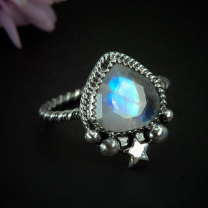 Faceted Moonstone Ring - Size 10 - Sterling Silver - Rainbow Moonstone Jewelry - Flashy Moonstone Jewellery - Star Ring Celestial OOK