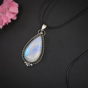 Moonstone Pendant - Sterling Silver 