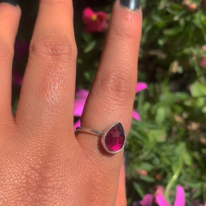 Rose Cut Rhodolite Garnet Ring - Size 8 - Sterling Silver - Faceted Garnet Jewelry - Pink Garnet Jewellery - Dainty Garnet Ring - Red Garnet